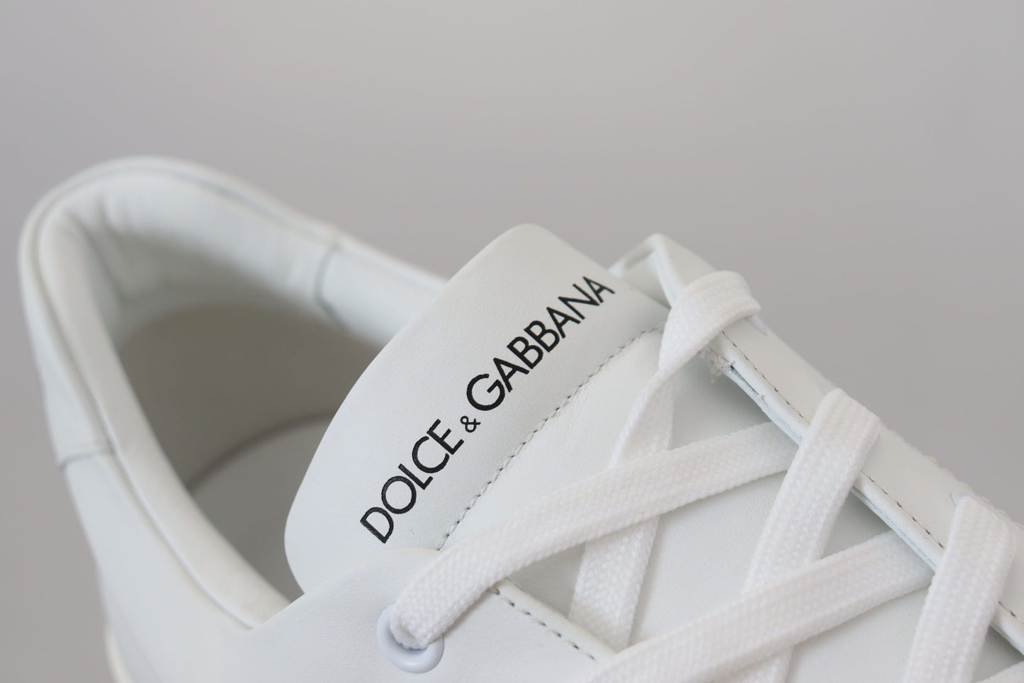 Dolce & Gabbana White in pelle bianca DG Logo Sneaker Casual Shoe